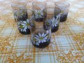 Комплект фабрично рисувани чаши за ракия с маргаритки, снимка 2