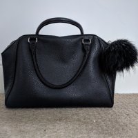 Дамска чанта H&M, снимка 2 - Чанти - 25523386