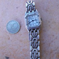 Дамски часовник Britania, снимка 1 - Антикварни и старинни предмети - 16483017