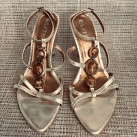 Уникални нежни сандали,ест кожа, снимка 4 - Дамски елегантни обувки - 24997909