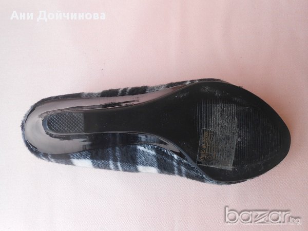 Продавам дамски обувки на платформа, снимка 3 - Дамски ежедневни обувки - 16570673