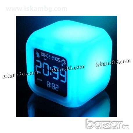 Настолен антистрес LED часовник 7 цвята - код КУБЧЕ, снимка 2 - Други - 13390128