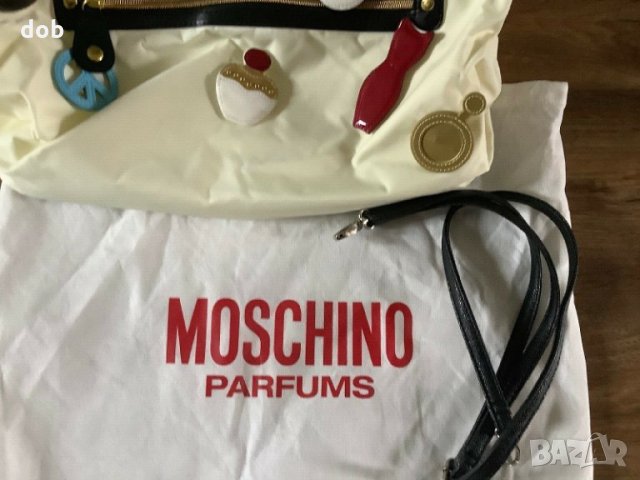 Нова чанта MOSCHINO Parfums, оригинал, снимка 6 - Чанти - 26152925