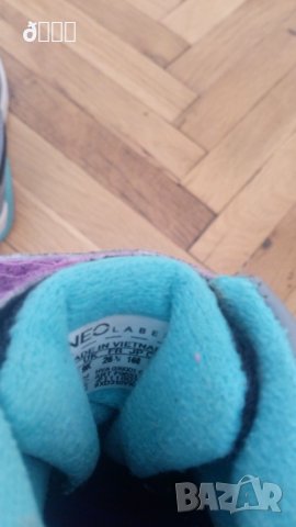 Adidas за Момиче 26 1/2, снимка 6 - Детски маратонки - 22960761