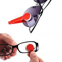 Щипка / четка за почистване на очила , снимка 2 - Слънчеви и диоптрични очила - 23552962