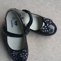 Официални обувчици, снимка 1 - Детски обувки - 24723454