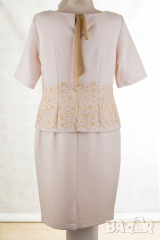 Елегантна рокля в бледорозов нюанс с бродерии марка Poza - EU 42 и EU 46, снимка 3 - Рокли - 25774630