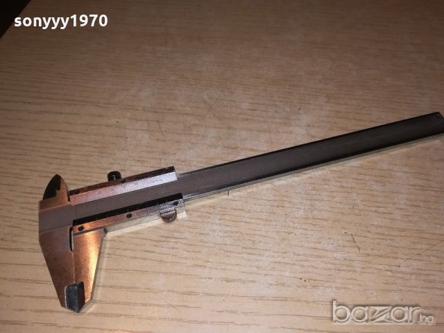 шублер-24см-метален-внос швеицария, снимка 3 - Измервателни инструменти - 20719972