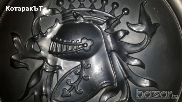 Релефно голямо масивно /1,45 кг/ пано с герб - рицарски шлем с украса, снимка 3 - Антикварни и старинни предмети - 14486900