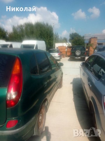 Nissan Almera Tino 2,2 TDI, снимка 3 - Автомобили и джипове - 22716113