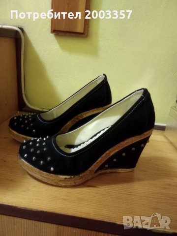 Обувки, снимка 2 - Дамски ежедневни обувки - 25040880
