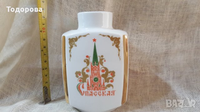 Старинна порцеланова вазичка, снимка 8 - Антикварни и старинни предмети - 24640602