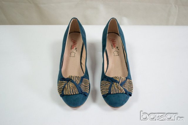 Сини обувки на ток марка Gal-latea in Red, снимка 1 - Дамски ежедневни обувки - 21079289