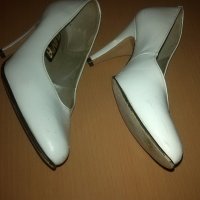 дамски обувки бели , снимка 3 - Дамски обувки на ток - 19070008