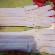 Оригинални дамски ръкавици Puma бели с камъчета, снимка 3 - Шапки - 17015925