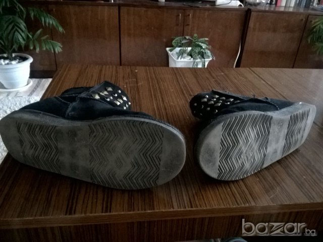 Боти тип UGG естествен велур, снимка 5 - Дамски боти - 17984469