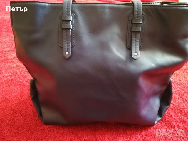 Zara дамска чанта, снимка 1 - Чанти - 22652566
