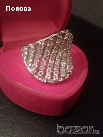  Уникален  сребърен пръстен с бял циркон, снимка 1 - Пръстени - 16244267