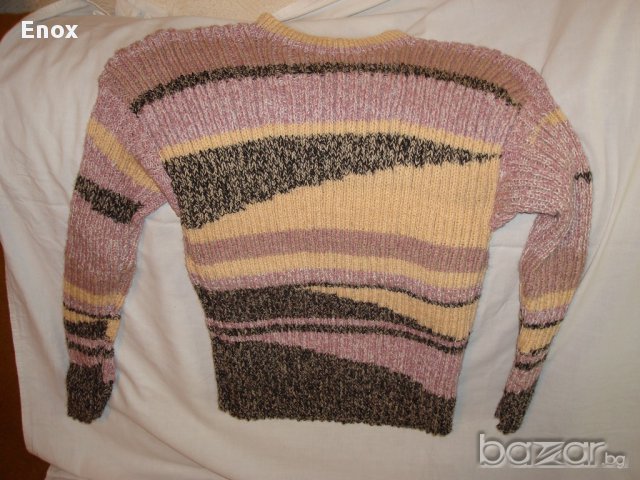 Дамски пуловери нови  плетени, снимка 2 - Блузи с дълъг ръкав и пуловери - 9021649