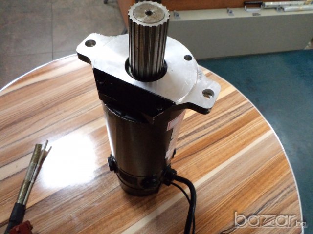 правотоков двигател с Тахо + спирачка, снимка 4 - Други машини и части - 6294910