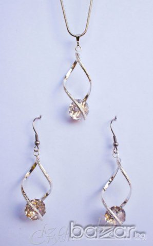 Сваровски Комплект ''Briolette Beatd '' Crystals from SWAROVSKI ®, снимка 9 - Колиета, медальони, синджири - 6047799