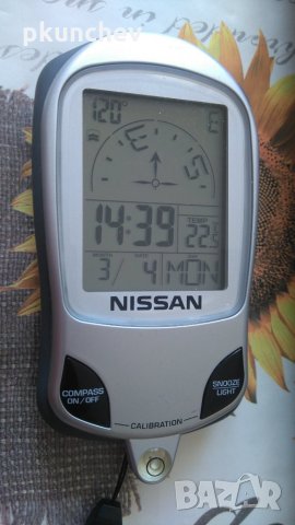 Дигитален компас NISSAN, снимка 4 - Екипировка - 24574329