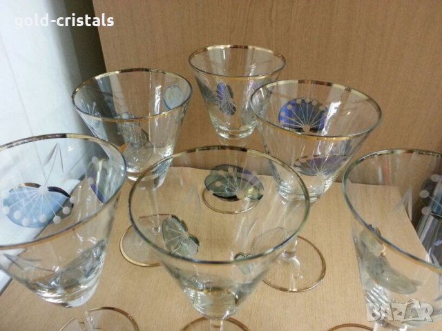 Стари стъклени чаши за вино с златен кант и гравюра, снимка 2 - Антикварни и старинни предмети - 22117742