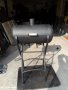 Продавам ръчно изработено барбекю с регулиране на въздуха и краката подходящо за дома и градината , снимка 4