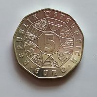 5 евро сребро Австрия 2004 г., снимка 2 - Нумизматика и бонистика - 18623775
