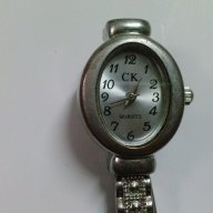 продавам ретро дамски часовник, снимка 2 - Антикварни и старинни предмети - 13945691