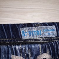 Детски сини дънки за момиче марка Yitai, снимка 3 - Детски панталони и дънки - 24029581