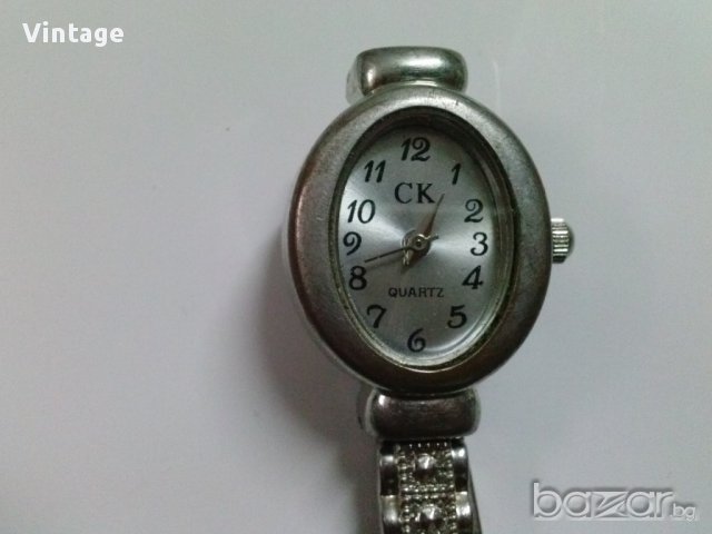 продавам ретро дамски часовник, снимка 2 - Антикварни и старинни предмети - 13945691