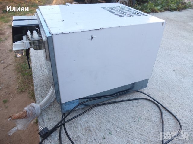 Продавам хладилен производител на напитки, снимка 4 - Обзавеждане за заведение - 23259806