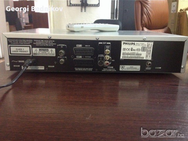 Записващо и възпроизвеждащо устройство Philips DVD R , снимка 3 - Плейъри, домашно кино, прожектори - 12129391