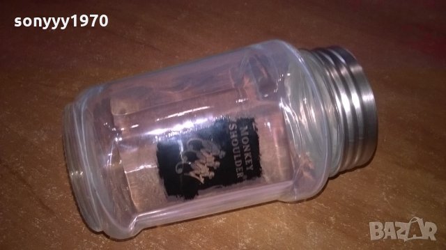 поръчано-monkey shoulder-шеикър-13х8см, снимка 2 - Колекции - 22045467