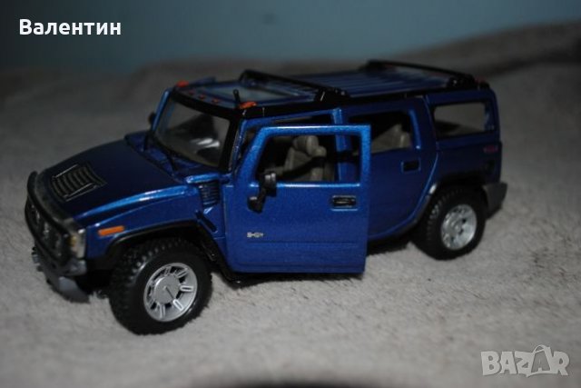 Метална количка Hummer H2 в мащаб 1:27, снимка 1 - Колекции - 22220714