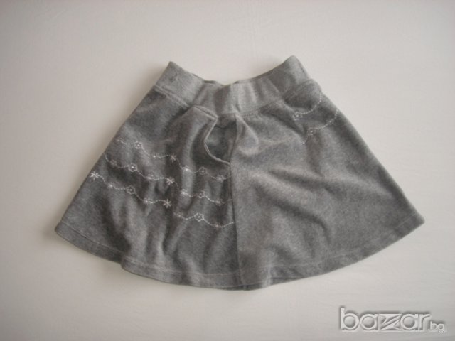 Страхотна плюшена пола,116/122 см.  , снимка 3 - Детски рокли и поли - 16390837