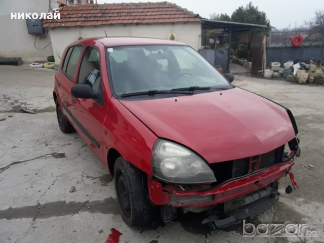 Рено Clio 2003 година