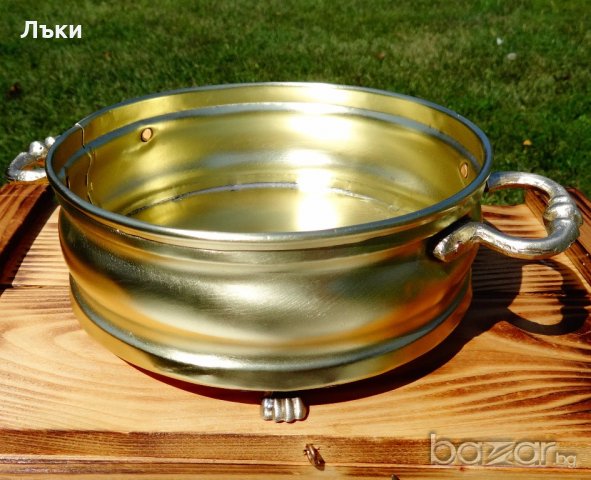 Бронзов съд за сервиране,лъвски лапи,дръжки