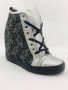 Дамски обувки Karolina, снимка 1 - Дамски боти - 25145395
