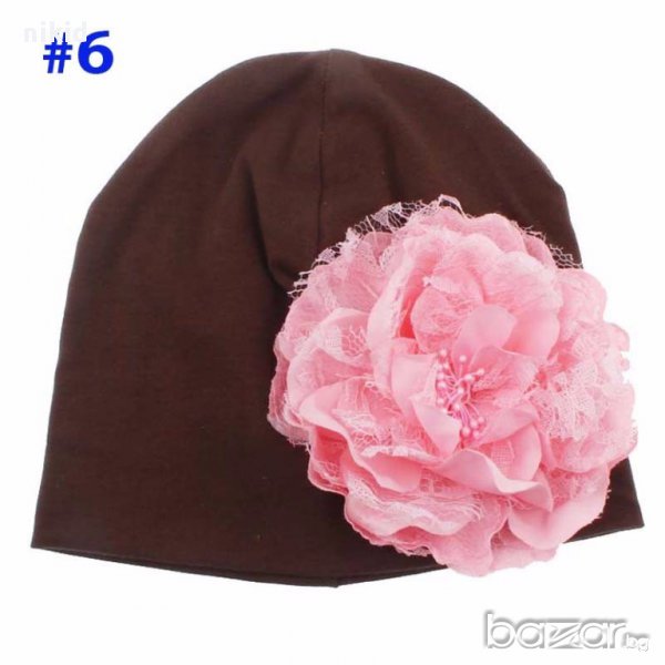 Кафява красива детска шапка с нежно цвете , снимка 1