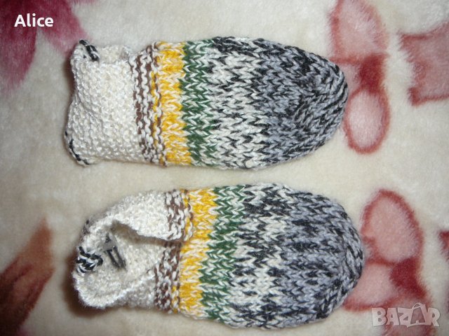 Плетени терлички и чорапи за деца и възрастни, снимка 9 - Чорапи - 23984937