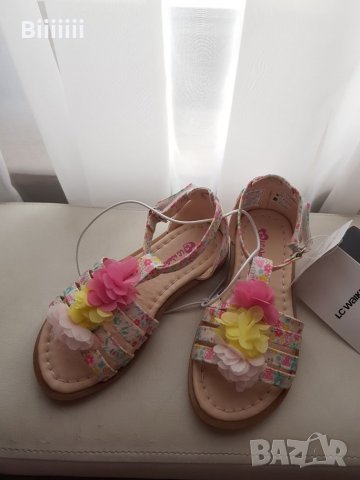 Нови сандалки , снимка 2 - Детски сандали и чехли - 25513885