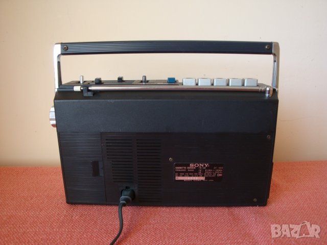 VINTAGE SONY CF-450 AM-FM CASSETTE PORTABLE RADIO                            радиокасетофон , снимка 7 - Радиокасетофони, транзистори - 26042629