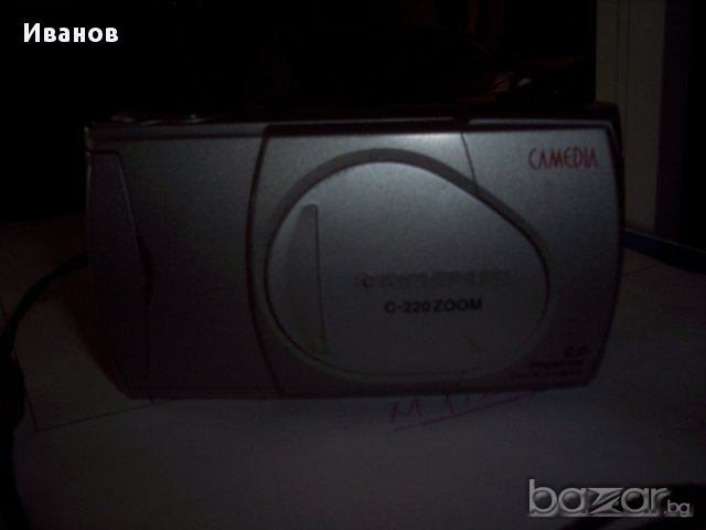  Цифров фотоапарат Олимпус 220 продавам, снимка 1