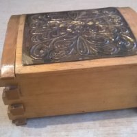 ретро дървена кутия с метален обков-1977г-22х16х11см, снимка 8 - Колекции - 24152627