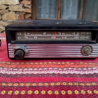 Старо автомобилно радио АТ-64, снимка 1 - Антикварни и старинни предмети - 23168830