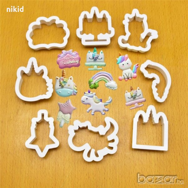 2 вид 8 бр сет Еднорог Unicorn пластмасови резци форми за сладки бисквитки фондан тесто форма резец, снимка 1