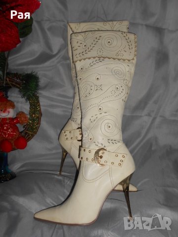 Елегантни кожени ботуши Fiorelli мръсно бели със златни елементи , снимка 2 - Дамски ботуши - 23847552