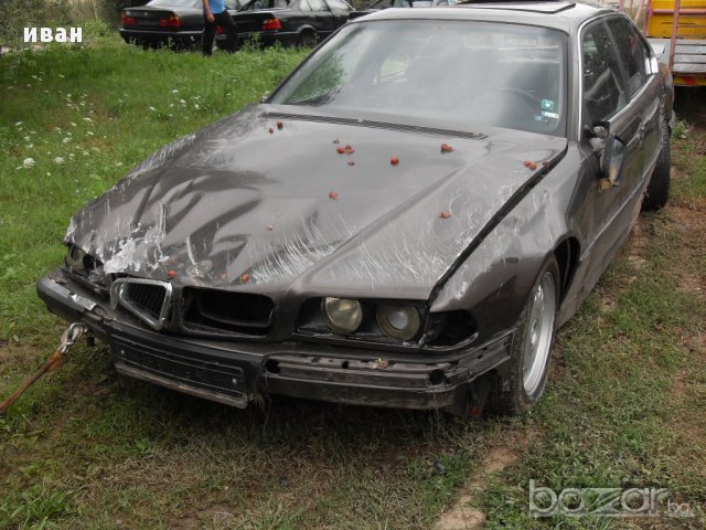 Продавам на части Бмв 730 автомат - 95 г - 218 коня V8 / BMW , снимка 1 - Автомобили и джипове - 8856936